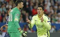 Suarez lạnh lùng "kết liễu" PSG ngay tại Parc des Princes