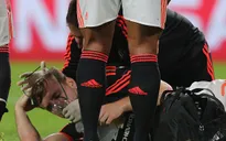 Tin dữ cho Man Utd: Luke Shaw nghi gãy đôi xương chân, có thể nghỉ hết mùa