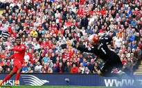 Liverpool 3-2 Aston Villa: Và Sturridge lại nhảy poping