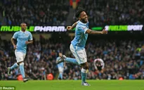 Hủy diệt Sunderland, Man City thắp lên hy vọng đuổi kịp Leicester