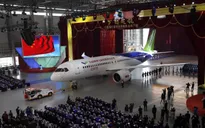 Trung Quốc ra mắt máy bay tự sản xuất; cạnh tranh với Boeing, Airbus