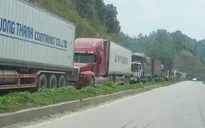 Lại ùn ứ nông sản tại cửa khẩu Tân Thanh