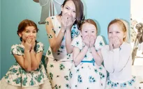 Chương Tử Di dễ thương bên các thiên thần nhí