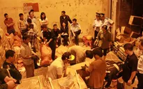 Bắt 860kg ngà voi 'núp bóng' hàng đông lạnh