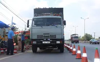 Bao giờ mới chấm dứt nạn xe quá tải?