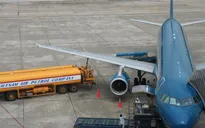 Bắt quả tang trộm xăng khi tiếp nhiên liệu cho máy bay