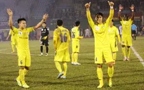 Chơi hơn người, SLNA thắng dễ Hà Nội T&T
