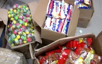 Hà Nội: Thu giữ hơn 1.400 kg bánh kẹo nhập lậu