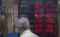 Chính phủ Brazil xem xét cắt giảm ngân sách