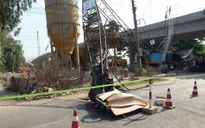 Sập cần cẩu, 3 người thiệt mạng