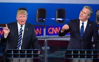 Tranh luận lần 2: Donald Trump hứng chịu “búa rìu” chỉ trích