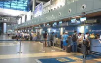 Cấm bay vĩnh viễn hành khách gây náo loạn ở cảng hàng không