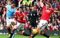 Cặp trung vệ Smalling & Jones mơ bay cao cùng Man Utd
