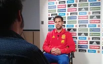 Cesc Fabregas bóng gió chuyện trở về Barcelona