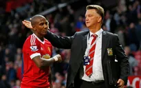 Ashley Young đòi đá trung phong thay Rooney tại Man Utd
