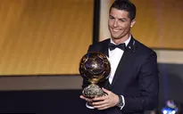 C.Ronaldo lại bị "soi" kỹ tại Lễ trao giải QBV 2014