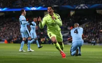 Man City 1-2 Barcelona: Suarez tỏa sáng, Barca đánh sập pháo đài Etihad