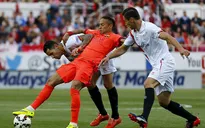 Sevilla 2-2 Barcelona: Cầm vàng lại để vàng rơi!