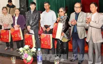 Hội Nhà báo Việt Nam tặng 500 suất quà Tết cho người nghèo