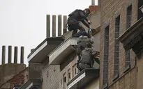 Truy lùng gắt gao kẻ chế tạo bom cho vụ tấn công khủng bố ở Paris