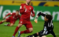 Bayern thua trận đầu sau 6 tháng, Dortmund thu hẹp khoảng cách