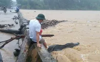 Hà Tĩnh: Mưa lớn gây ngập lụt nặng tại nhiều địa phương