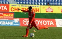 Công Vinh miệt mài luyện tập giành suất đá chính