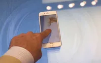 Apple Store trang bị bàn đặc biệt dành cho trải nghiệm 3D Touch