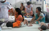 Cộng đồng chung tay chống dịch bệnh mùa hè
