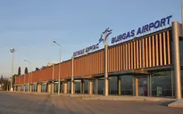 Máy bay Ba Lan hạ cánh khẩn cấp do bị dọa bom