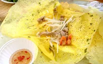 Thưởng thức bánh xèo Mười Xiềm nức tiếng ngay tại Hà Nội