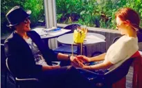 Bae Yong Joon và vợ sắp cưới bị chê giả tạo