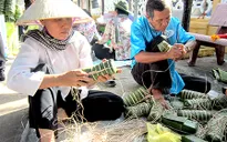 Sôi động hội thi gói, nấu bánh tét Xuân Ất Mùi 2015