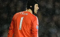Petr Cech chính thức tới kiểm tra y tế ở Arsenal