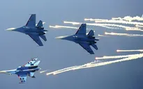 Không quân Nga tập trận giáp biên giới Ukraine