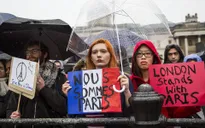 Khủng bố kinh hoàng ở Paris: Bắt 6 người thân của nghi phạm người Pháp
