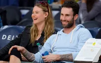 Adam Levine yêu thích cuộc sống hôn nhân