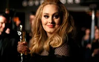 Adele tiếp tục thể hiện ca khúc chủ đề của James Bond