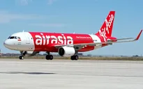 Đình chỉ giấy phép bay của AirAsia tuyến Surabaya-Singapore