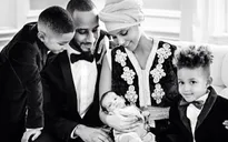 Alicia Keys rạng rỡ bên con trai mới sinh
