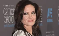 Angelina Jolie làm phim về nạn diệt chủng ở Campuchia