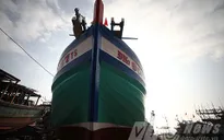 Hạ thủy tàu cá thay thế tàu bị Trung Quốc đâm chìm