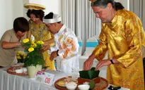 Bình Thuận: Khách nước ngoài đón Tết đậm chất dân gian Việt Nam