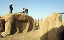 IS phá hủy thành phố cổ của Iraq