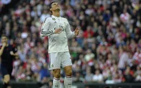 Thua sốc Bilbao, Real sắp bị Barca "soán ngôi"