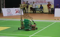Robocon Việt Nam 2015: Tuyệt chiêu đỡ cầu chuẩn xác của đội AM02