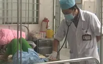 Ăn thịt chuột xào măng, 3 người bị ngộ độc
