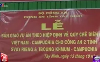 Bàn giao 2 vụ án vận chuyển tiền trái phép cho công an Campuchia