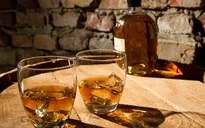 Rượu whisky - "Gà đẻ trứng vàng" của nền kinh tế nước Anh