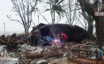 Bão nhiệt đới mạnh cấp 5 tàn phá quốc đảo Vanuatu